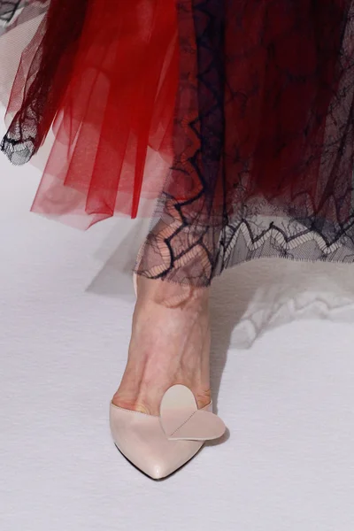 Look 30